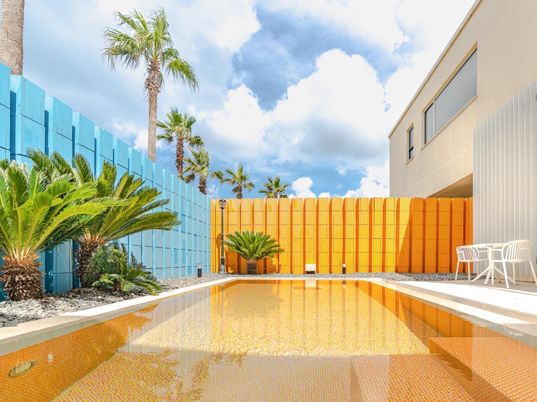 Boutique Pool Villa Namib Jeju Esterno foto